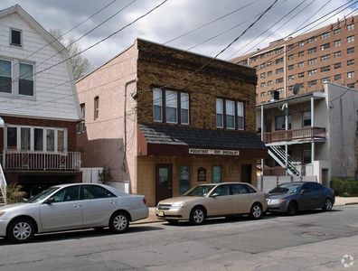 138 W 56th St, Bayonne, NJ, 07002