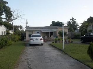 1655 NE 180th St, North Miami Beach, FL 33162