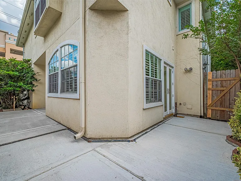 5302 Fayette St — Photo 23