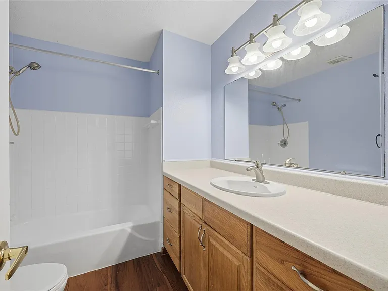 7015 Pella Dr — Photo 26