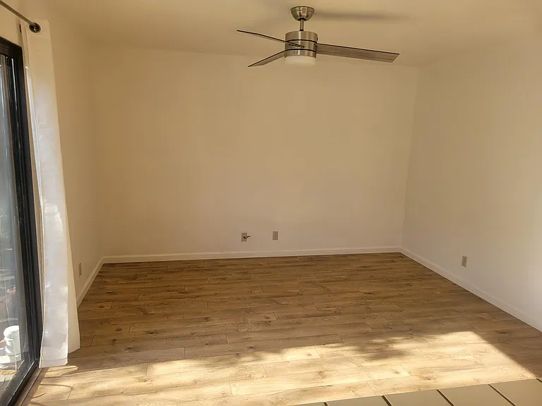 2224 Emerald Hills Cir — Photo 19