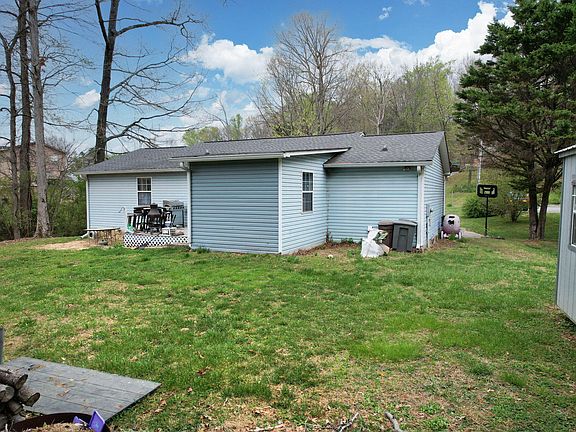 4th image of 236 Crystal Spring Rd SE