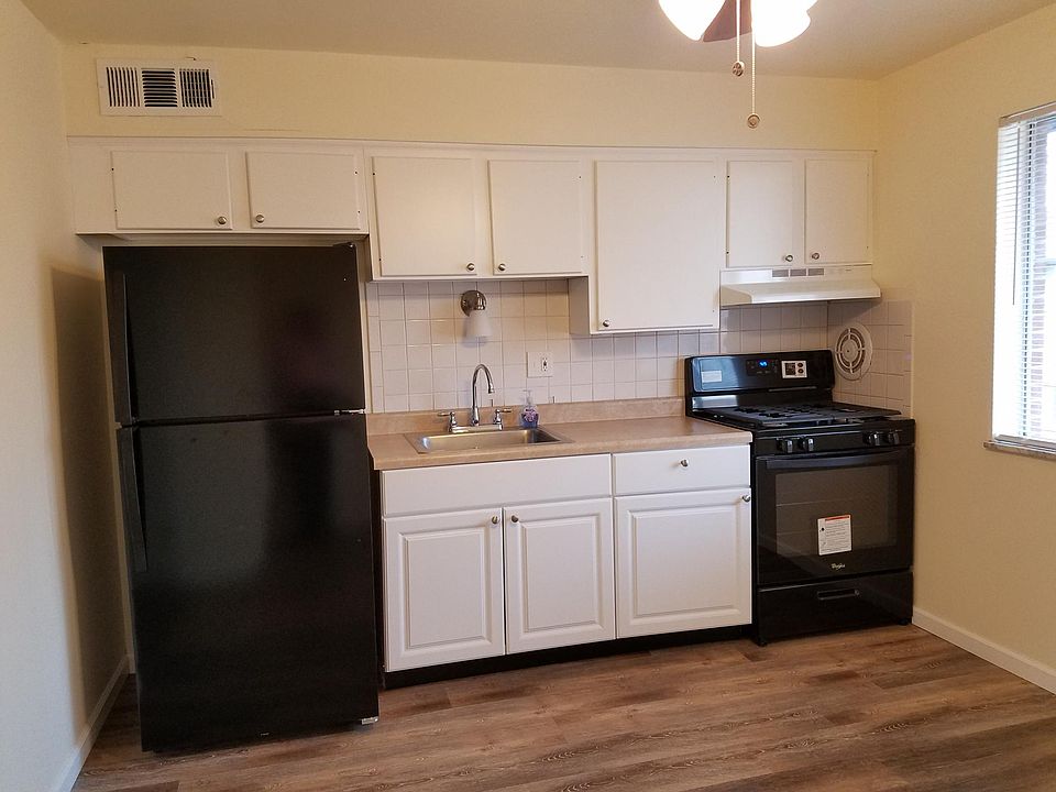 1st image of 2723 Mars Ln APT 3