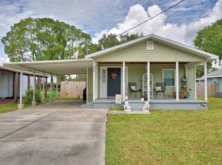 208 Florida Dr, Auburndale, FL 33823