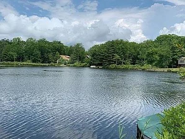 61 Surrey Street, Rock Hill, NY 12775