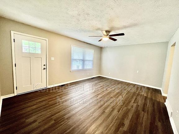 2nd image of 2441 Woodhill Dr
