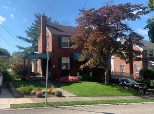 374 Library Pl, Oakmont, PA 15139