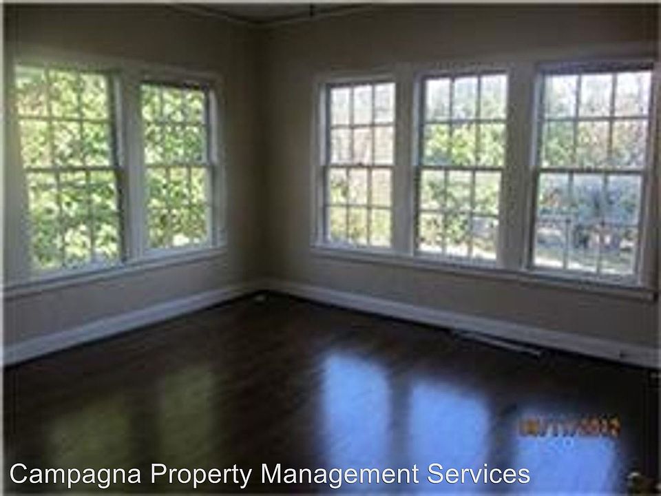 2nd image of 4626-B Columbia Ave