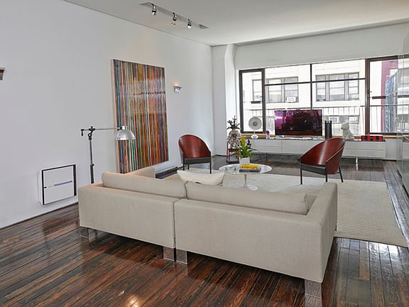 2nd image of 114 W 29th St APT 4
