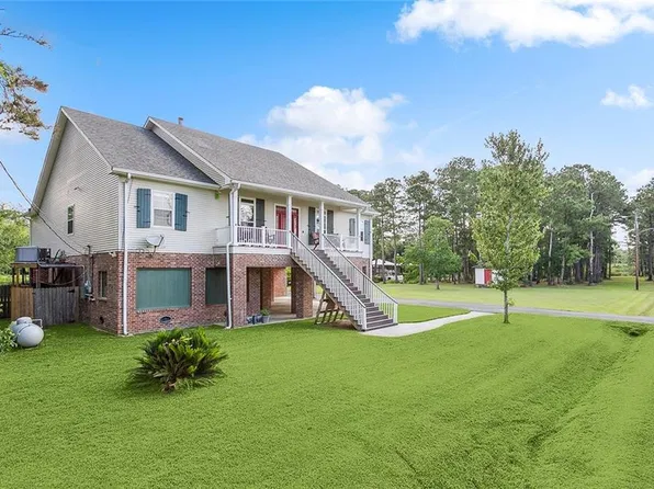 26575 Mildred Dr, Lacombe, LA 70445