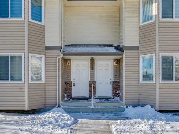 114 Royal Birch Vlg NW, Calgary, AB T3G 5V2