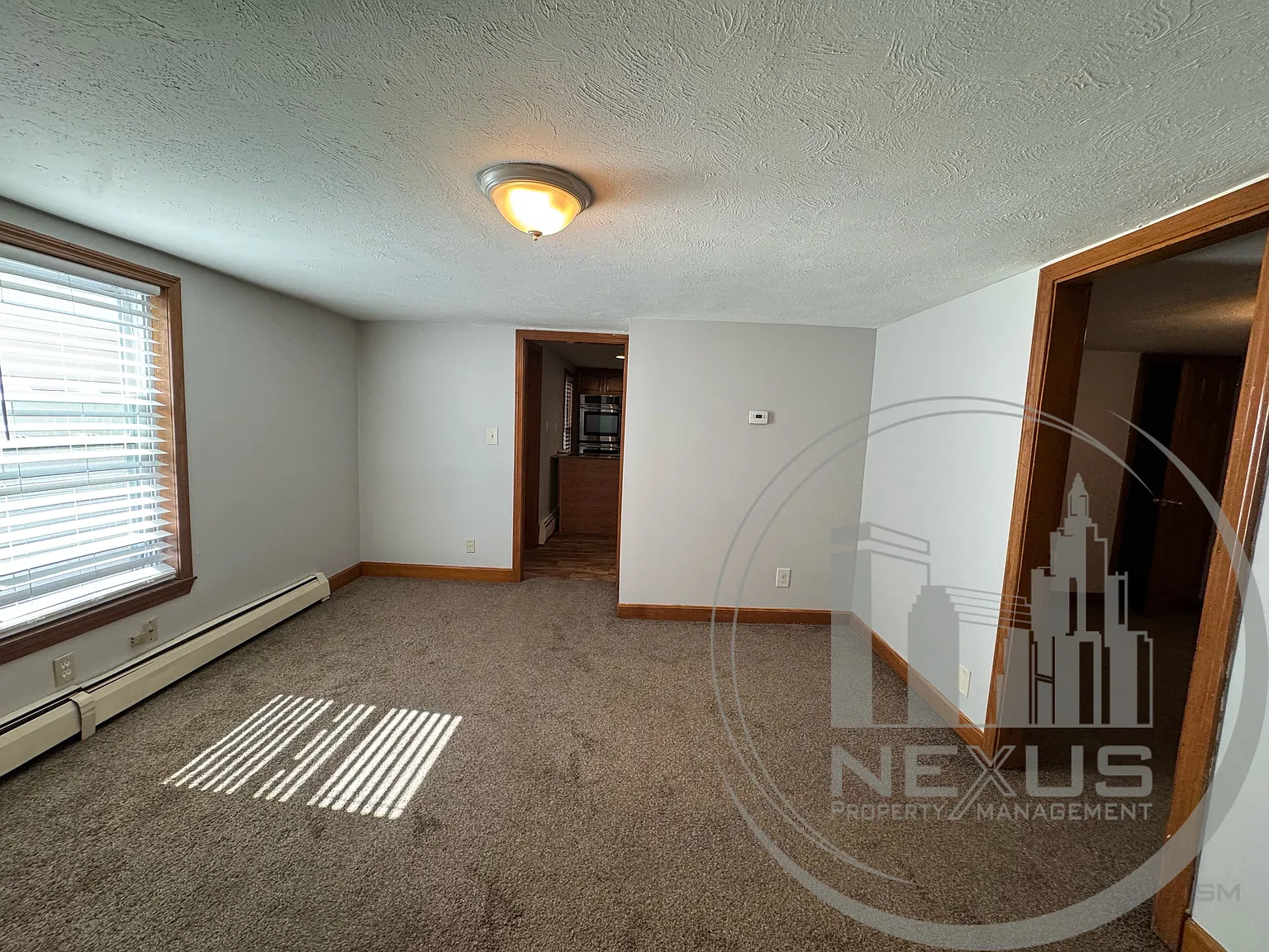 2 bed, 1050 sqft, $1,700 — Photo 4