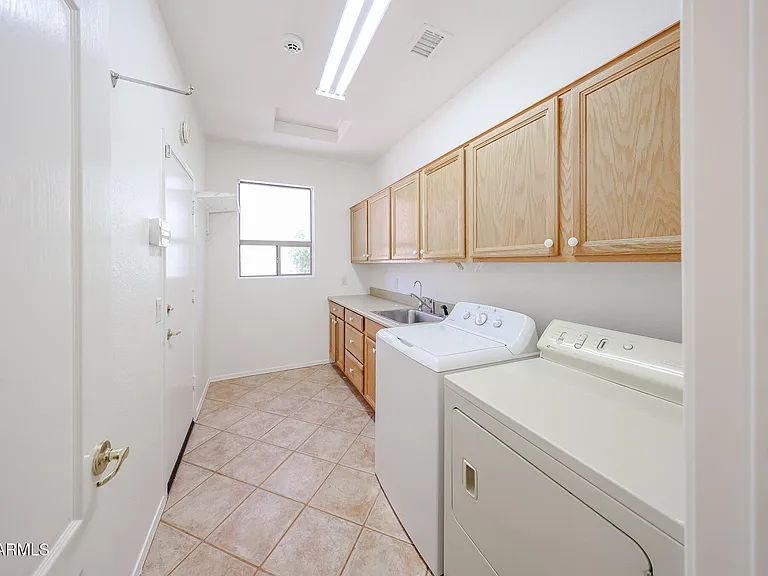 17859 W Club Vista Dr — Photo 31