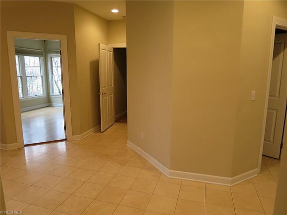 3rd image of 36 Haskell Dr