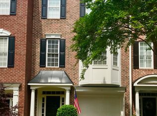 3203 Waters Edge Trl, Roswell, GA