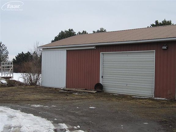 4th image of 2095 Suzanne Ln