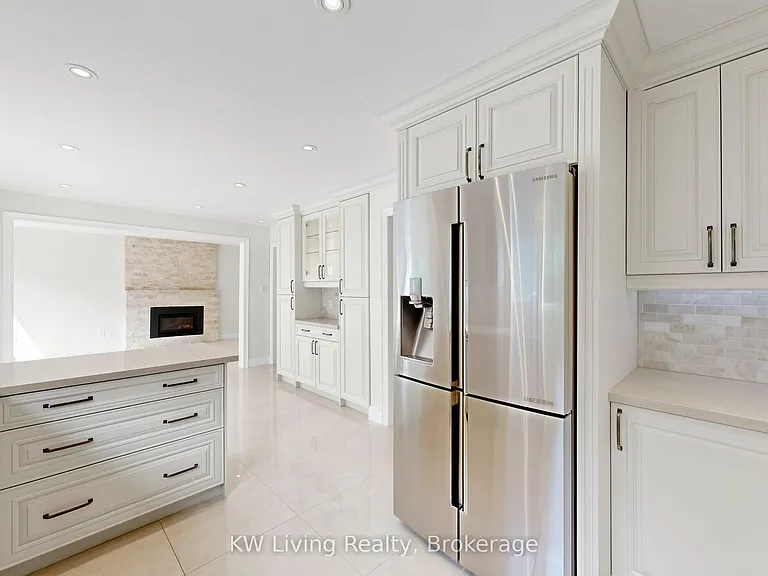 33 Southgate Cres — Photo 15