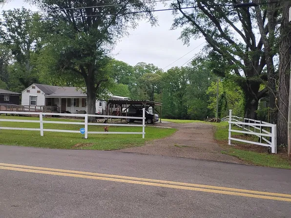 144 Plummer Cir, Jackson, MS 39212