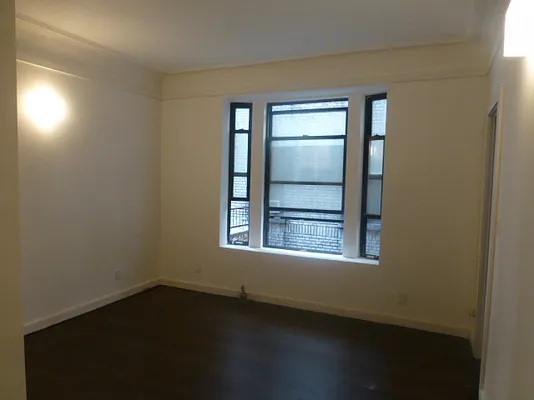 Rented by Bohemia Realty Group | media 17