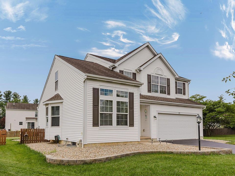 1st image of 399 Moss Ct
