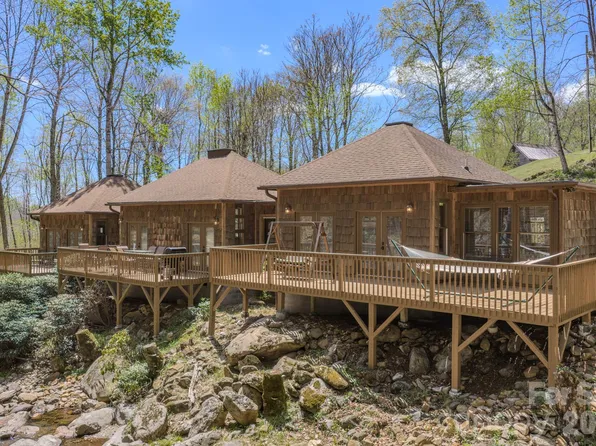 426 Cook Town Rd, Bakersville, NC 28705