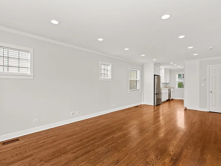 7254 N Osceola Ave — Photo 3