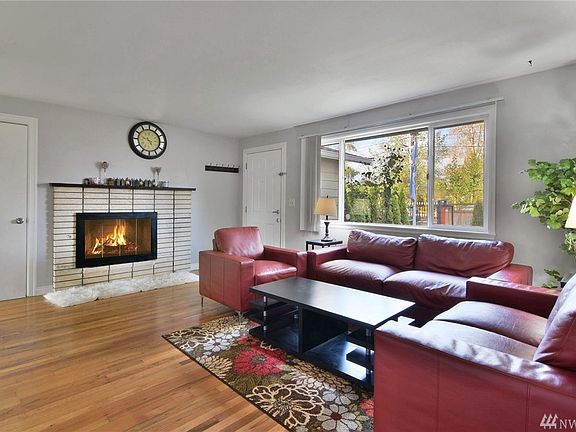 5th image of 1724 150th St SW