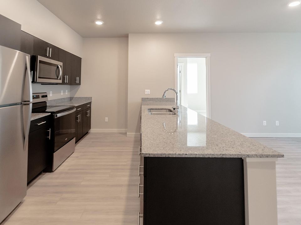 2x2 Kitchen