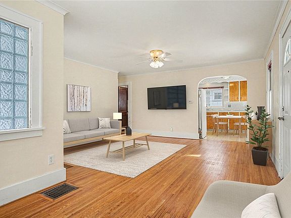 3rd image of 78 Hartsdale Rd