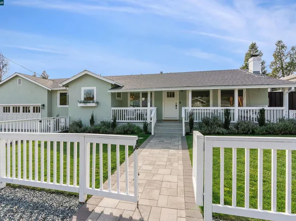 1025 Willow Dr, Lafayette, CA 94549
