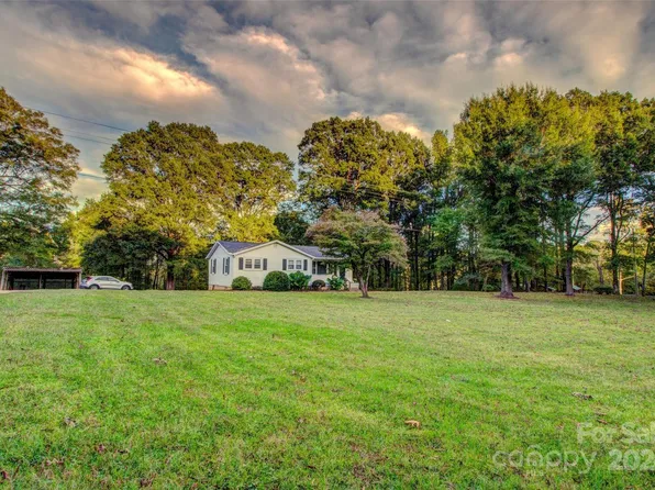 520 Bud Black Rd, Crouse, NC 28033