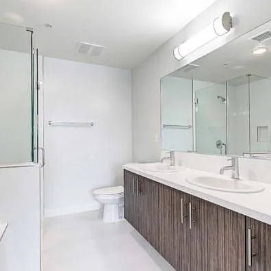 Building Photo - 5338 Cartwright Ave #106