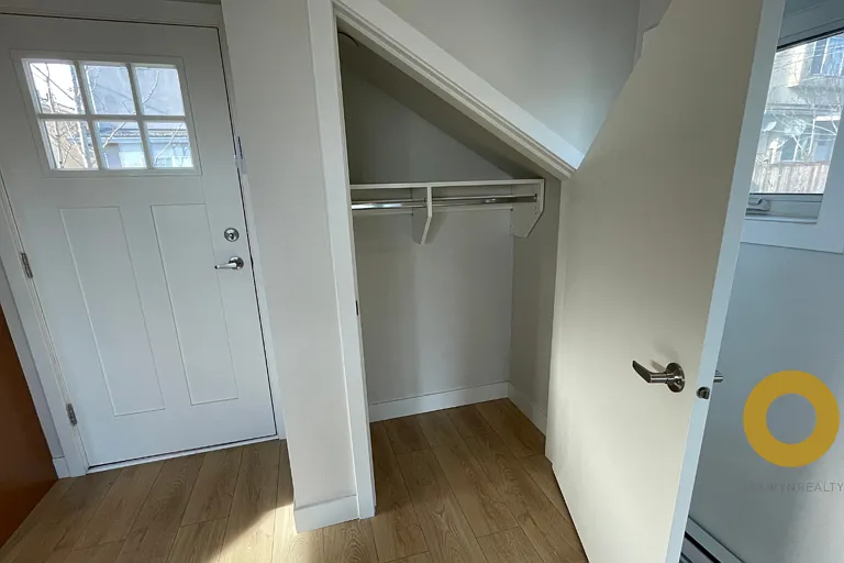 5620 Inverness St #1A — Photo 4