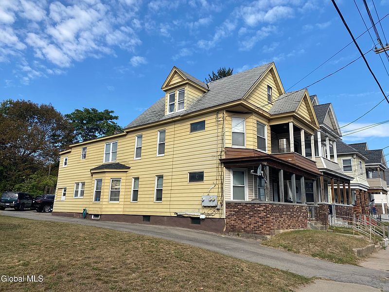 4th image of 1228 Crane Street
