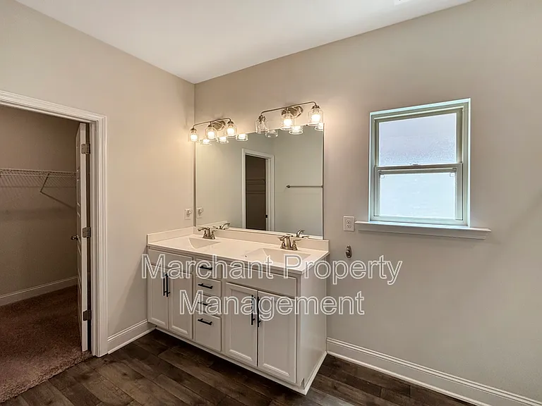 120 Starlight Dr — Photo 15
