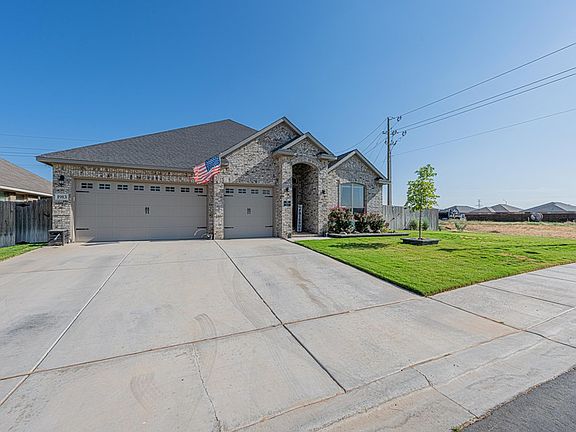 2nd image of 1913 Overshine Ln