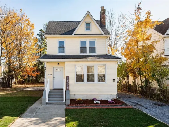 56 Mason Street, Hempstead, NY 11550