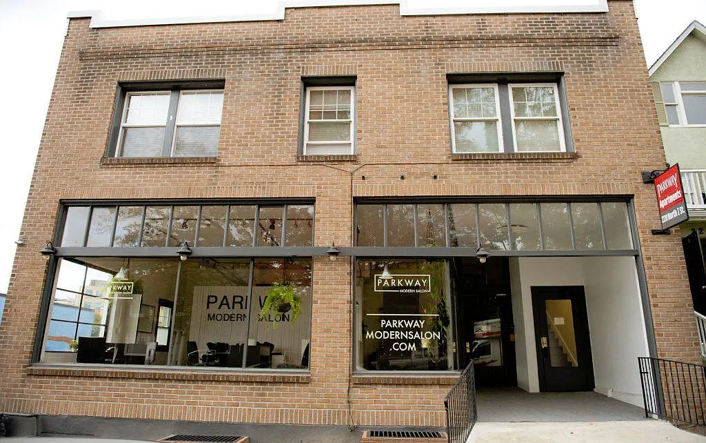 220 N I St — Photo 2