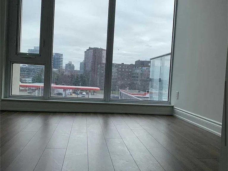 9618 Yonge St #303 — Photo 4