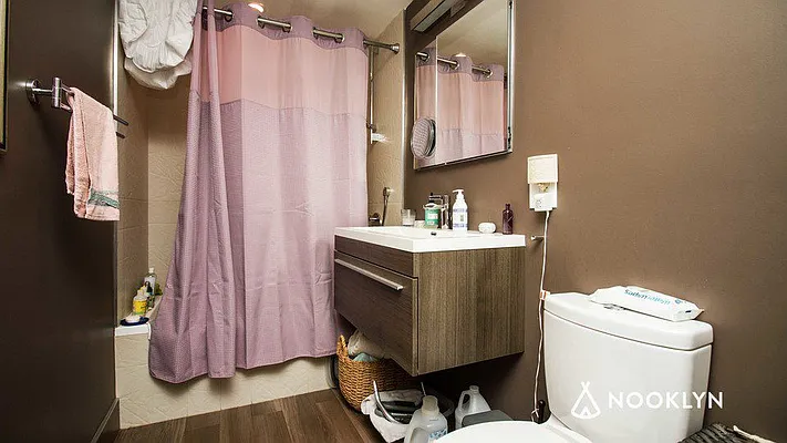 Rented by Nooklyn NYC LLC | media 42