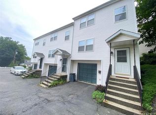 22 Virginia Ave APT 2, Danbury, CT 06810