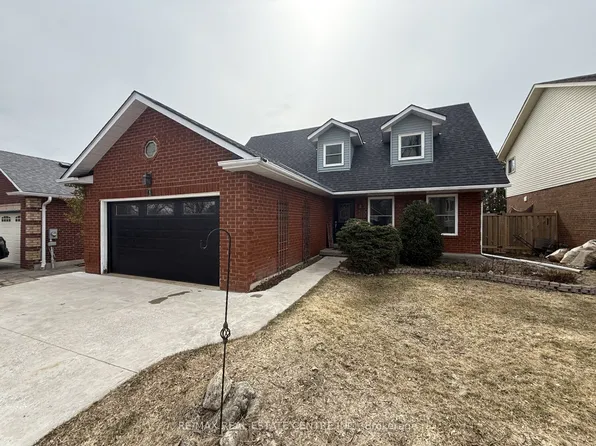 8 Passmore Ave, Orangeville, ON L9W 4E2