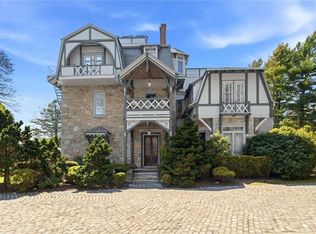 The Hedges, Newport, RI 02840