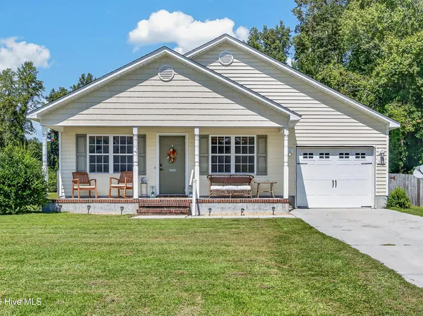 121 Woodbury Farm Drive, Jacksonville, NC 28540