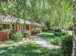 10 Van Tassel Ln, Orinda, CA 94563