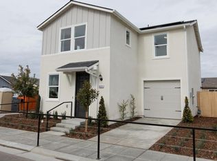 2263 N Hartford Dr, Fresno, CA 93727