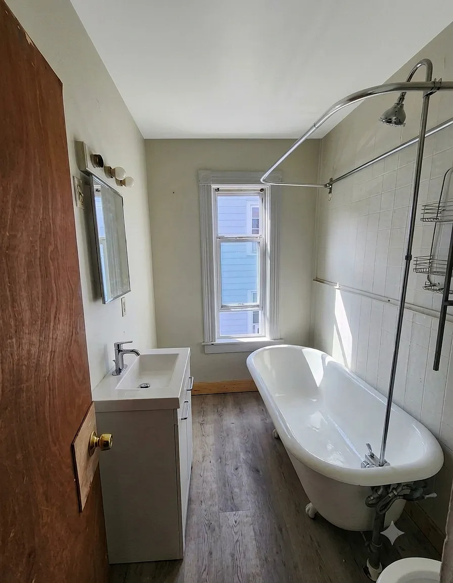 3 bed, 1300 sqft, $1,700 — Photo 3
