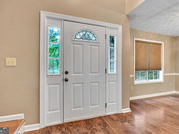 5th image of 432 Kimberly Ct