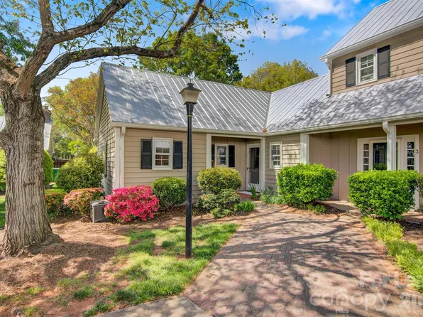 3700 Selwyn Farms Ln Unit 4, Charlotte, NC 28209
