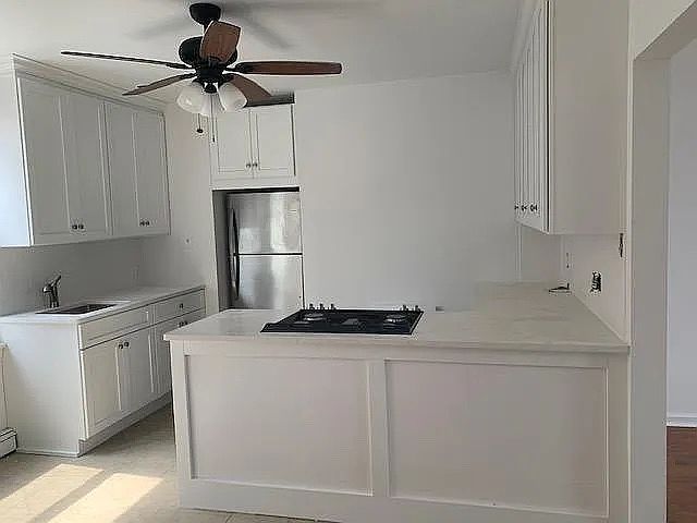 1st image of 146 Chestnut St #2